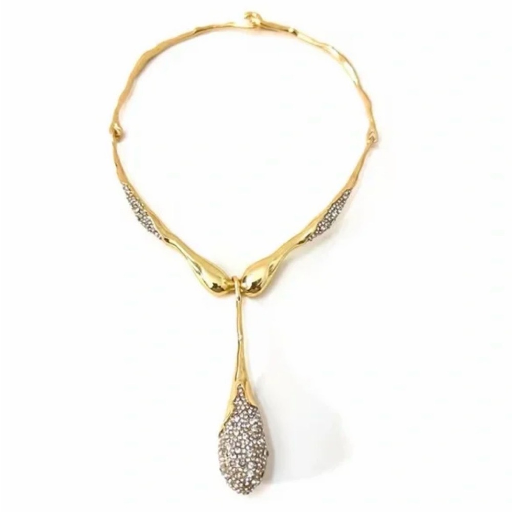 NWT ⚜️👑⚜️ Song of Style Gorgeous Goldtone Solanales Crystal Teardrop Collar